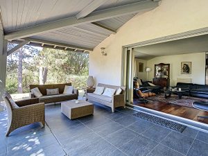 Maison Saint Didier au Mont D’Or 210m2 et 80m2 de terrasses couvertes – 2707m2 de terrain – 6 pièces, 4 chambres – vue dégagée et situation privilégiée