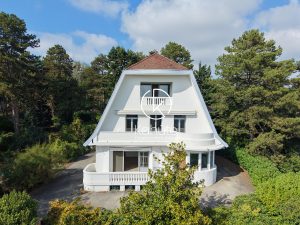 Demeure de charme avec Vue panoramique sur Lyon à Saint Didier Au Mont D’Or 7 pièces, 250m2, entièrement rénovée, terrain divisible.