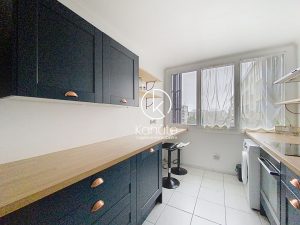 Appartement 3 pièces 2 chambres meublé balcon résidence familiale DPE C