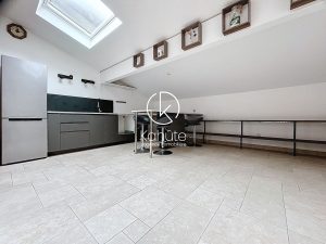 A 15 minutes de Gare de Vaise, Appartement T1 Bis au centre de Collonges Au Mont D Or
