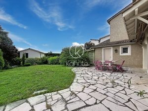 Maison Saint Cyr Au Mont D Or 6 pièce(s) 160 m2, 4 chambres, , garage, 2 places de parking, annexes, jardin