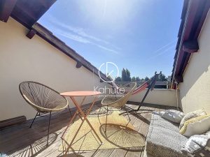A 10 minutes de Lyon, Appartement  duplex CHAMPAGNE-AU-MONT-D’OR  75m² utiles (70M² Carrez),3 pièces, 2 chambres, 1 bureau, 1 place de parking